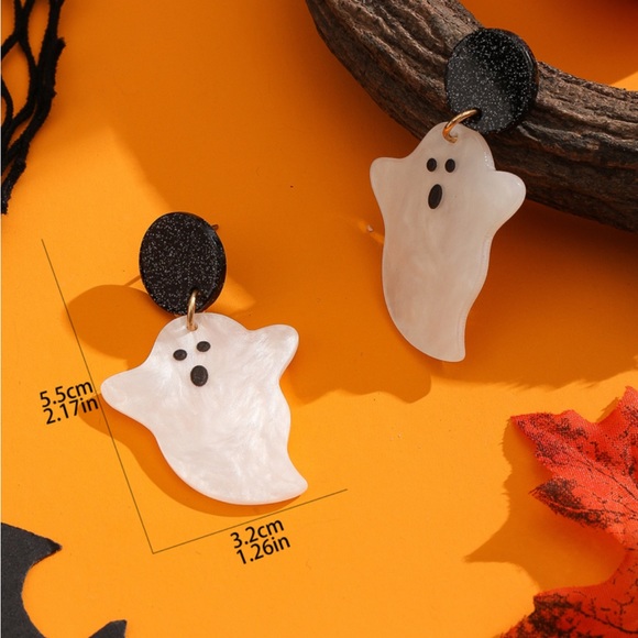 NWT Acrylic Spooky Ghost Earrings - Picture 5 of 5